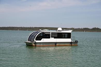 Ботель Ferienwohnung auf dem Störmthaler See, Lagovida, Hausboot mit Sonnenterrassen auf 20 qm