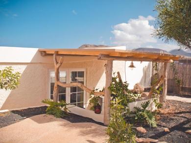 Holiday home Gartenappartement - Tierra - Surf & Yoga Villa