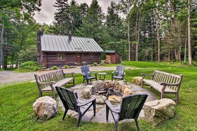Holiday home Award-Winning Log Cabin, Top 5 in New England!