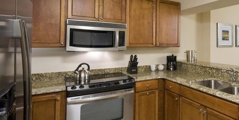 Apartments Luxurious Cape Coral Suite with on-site Marina - One Bedroom Suite #1