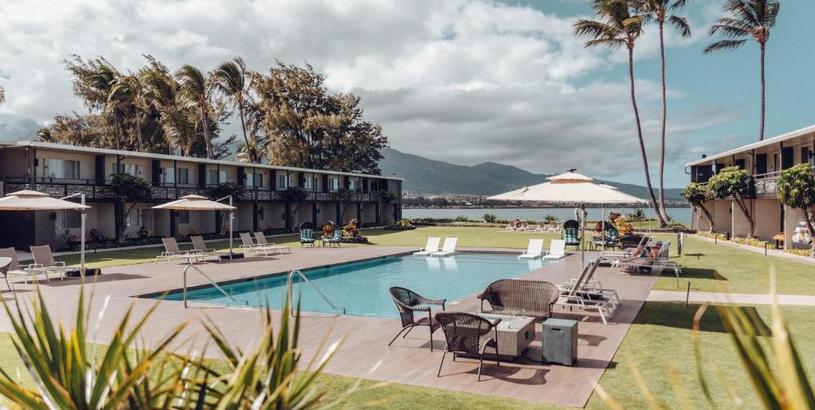 Отель Maui Seaside Hotel