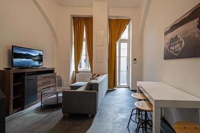 Апартаменты Main train station apartment close to the the Main Square!