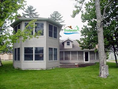 Holiday home Riverdale Hideaway on Manistique's Indian River