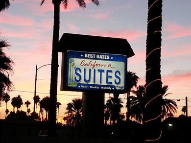 Мотель California Suites Motel