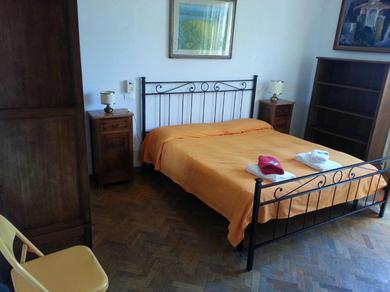 Guest house A Due Passi Dal Centro Bed and Breakfast