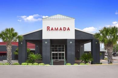 Отель Ramada by Wyndham Del Rio