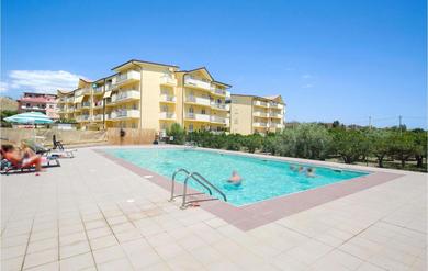 Apartments Nice Apartment In Caulonia Marina With Wifi, Indoor Swimming Pool And Outdoor Swimming Pool