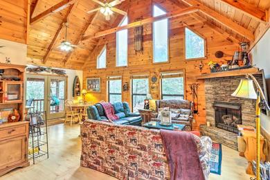 Creek Bend Escape with Hot Tub and River Views!