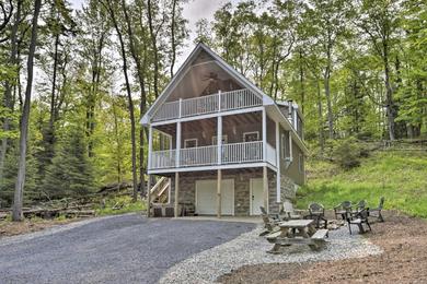  Cozy Old Forge Home with 2 Porches, Fire Pit, Hot Tub