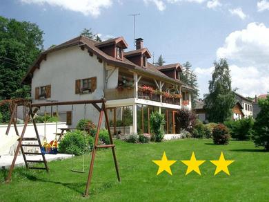 Apartments Gîte 1804 Montagnes du Jura avec Spa et Sauna classé 3 étoiles