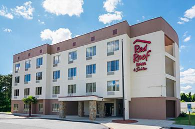 Motel Red Roof Inn & Suites Fayetteville-Fort Bragg