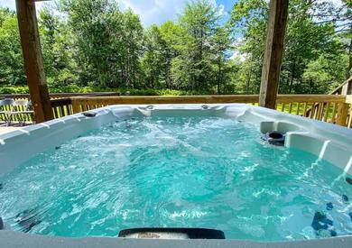 Secluded 5BR Home~Outdoor hot tub