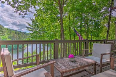 Holiday home High-End Sapphire Retreat on Fairfield Lake!