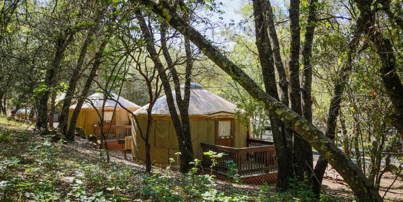 Гостевой дом Lake of the Springs Camping Resort Yurt 6