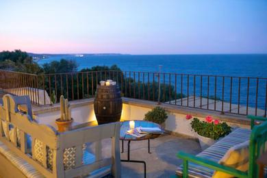 Holiday home Casa Vacanze De Vita - Amazing view on the coast - Suite with outdoor Jacuzzi