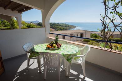 Апартаменты Holiday home in Sciacca Mare: Tennis / Soccer field, barbecue, wifi, cooking are
