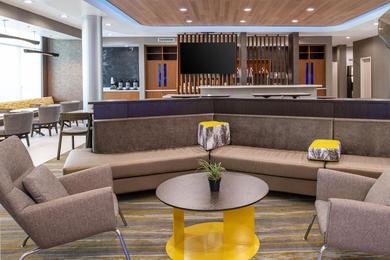 Отель SpringHill Suites by Marriott Riverside Redlands