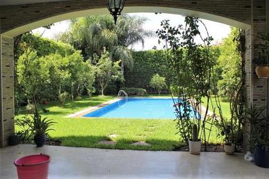 Magnifique villa avec piscine pour famille uniquement
