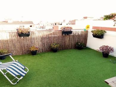 Hotel Precioso Dúplex con terraza a 5 minutos playa y 20 minutos de Barcelona