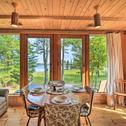 Holiday home Cabin on Rush Lake with Tiki Bar, Grill and Kayaks!