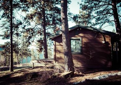 Holiday home Lakeview cabin on a hilltop-5 min from the beach/ Ski Resorts near by!