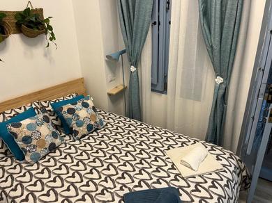 Apartments Alzira bonita Habitación Azul con baño privado