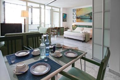 Apartments Acquario Genova Suite