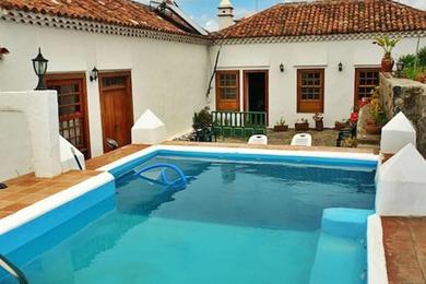 Holiday home 2 bedrooms house with shared pool and wifi at San Cristobal de La Laguna
