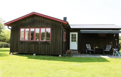 Hotel Lovely cottage 200 m from Ringsjon in Stehag