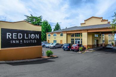 Отель Red Lion Inn & Suites Des Moines
