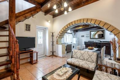 Апартаменты Aroni Cretan comfortable house - Hamam suites Aroni