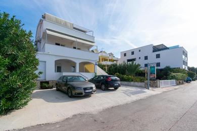 Apartments Apartments by the sea Mandre, Pag - 4093
