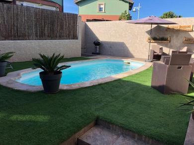 Holiday home Adosado con piscina privada