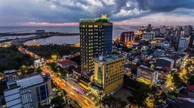 Отель Arthama Hotels Makassar