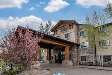 Hotel Comfort Suites Golden West on Evergreen Parkway