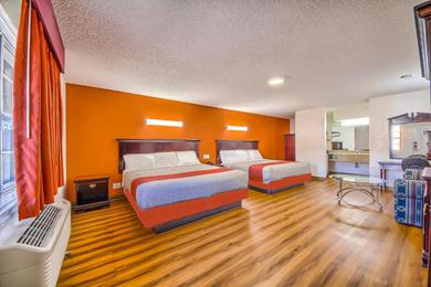 Hotel Hillcrest Inn & Suites Ozona