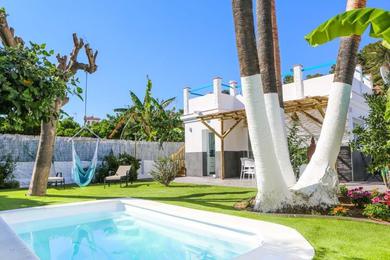 Villa Playamar Villa Sleeps 4 with Pool Air Con and WiFi