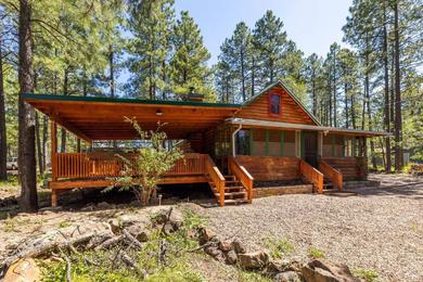 Holiday home Pinetop Cabin w/huge porch & hot tub