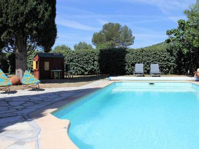 Villa Modern Villa in La Motte with Swimming Pool