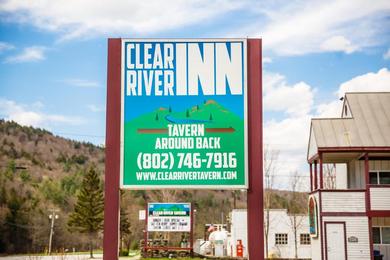 Hotel Clear River Inn and Tavern