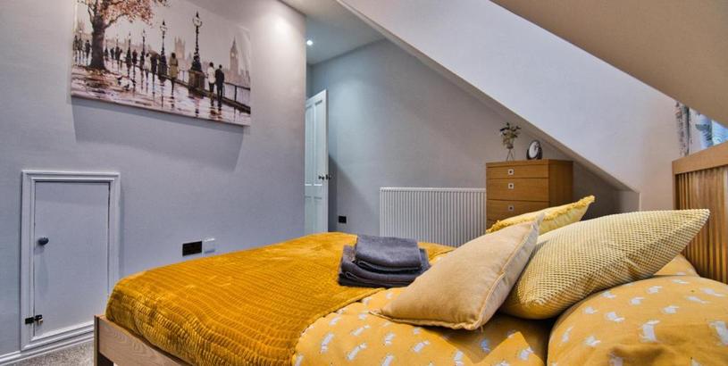 Apartments Modern & Spacious apartment in the heart of the historic old town of Aberdeen, free WiFi