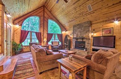 Дом отдыха Spacious Family Home with Fire Pit on Norfork Lake!