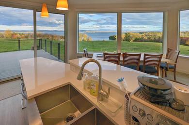 Holiday home Modern Retreat with Lake Champlain and Mtn Views!