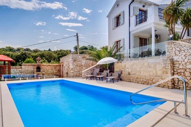 Hotel Villa VALERIE with pool and sea view