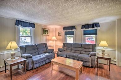 Centrally Located Meredith Apt Walk to Lakes