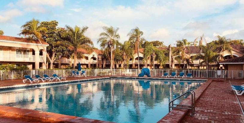 Курорт Grand Palms Spa & Golf Resort