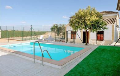 Holiday home Awesome Home In Puente Genil With Wifi, Private Swimming Pool And Swimming Pool