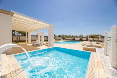 Villa Malaspina luxury pool
