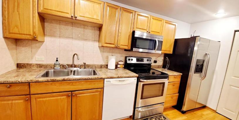 Apartments Studio with Jacuzzi Close to Loyola FREE PARKING