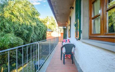 Apartments Awesome apartment in San Terenzo Monti with 2 Bedrooms